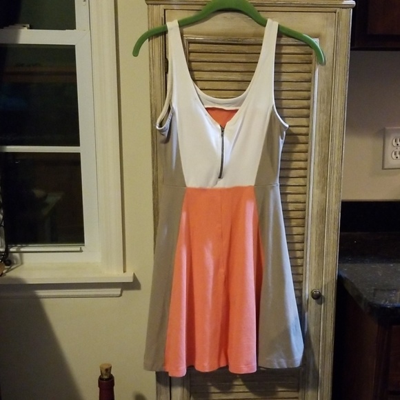 Sun Dress - Picture 3 of 5